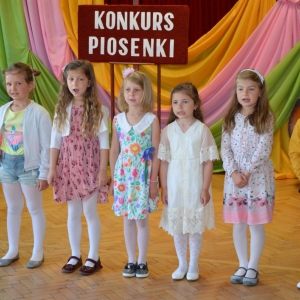 pokaż obrazek - Gminny Konkurs Piosenki Dziecięcej pt. „Folklorystyczne perełki”