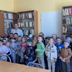 pokaż obrazek - Wizyta przedszkolaków w Filii Bibliotecznej w Słupcu '10.05.2022