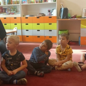 pokaż obrazek - Odwiedziny w przedszkolu w Borkach '20.10.2022r.
