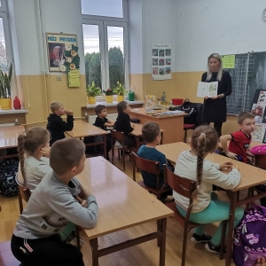 pokaż obrazek -  Lekcje literackie w Szkole Podstawowej w Zabrniu '24.10.2022r.